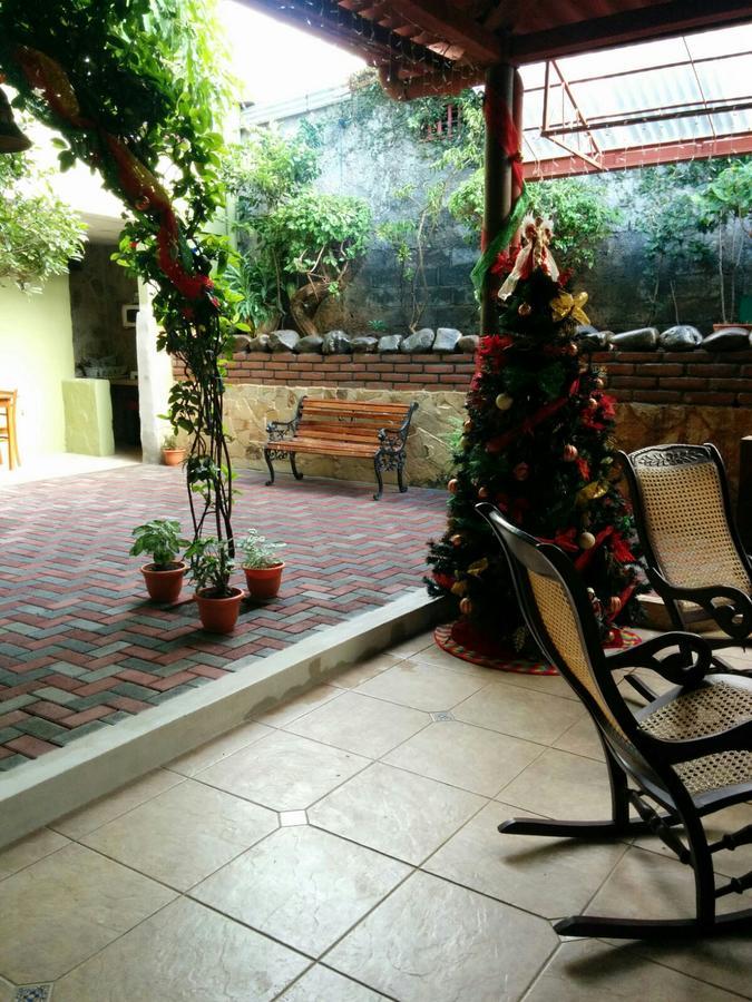 Hotel Casa De Angeles Managua Extérieur photo